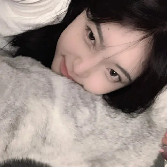 妮可·拜耳：大码怪美人